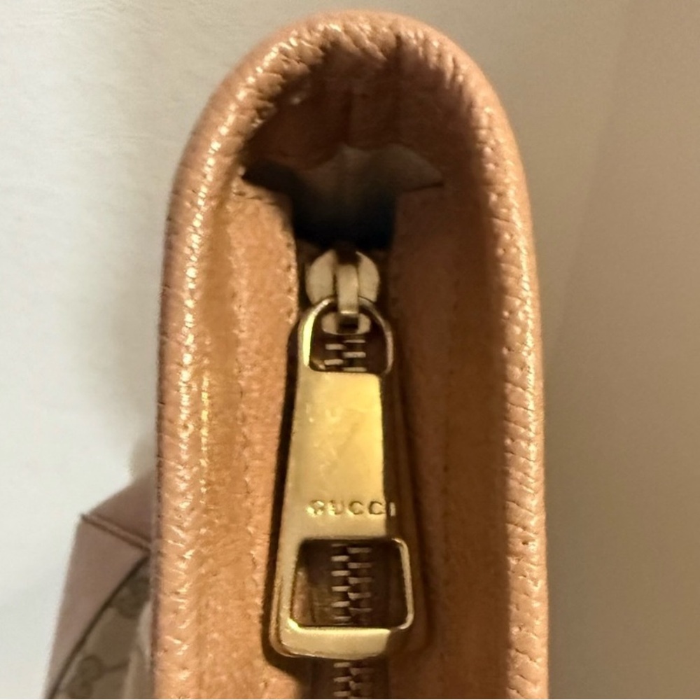 Gucci Beige and Tan Tote Bag w/COA No CallOuts - Picture 9 of 11